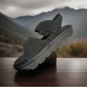 Koolaburra -UGG womens Tizz Sandal -NWT